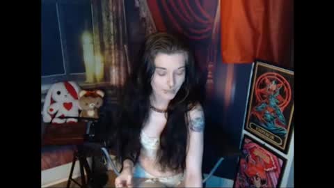 Snapshot of seraphinmunster chatting on 06.13.26 Seraphin Munster online show from 06.13.26