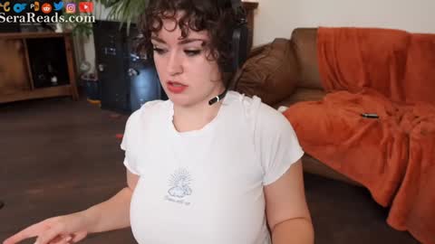 Snapshot of serareads chatting on 11.15.25 SeraReads online show from 11.15.25