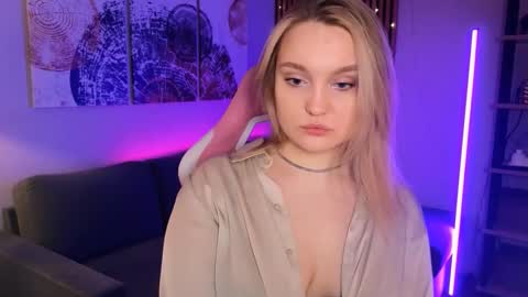 Snapshot of serena_johnsons chatting on 03.09.26 Serena online show from 03.09.26