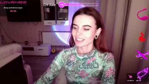 Snapshot of serenamilss chatting on 12.29.24 serenamilss online show from 12.29.24