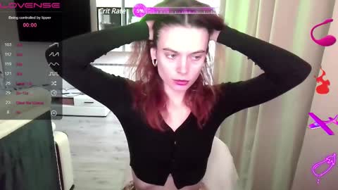 Snapshot of serenamilss chatting on 02.18.25 serenamilss online show from 02.18.25