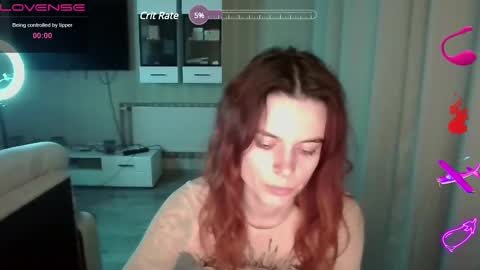 Snapshot of serenamilss chatting on 03.10.25 serenamilss online show from 03.10.25