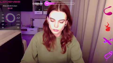 Snapshot of serenamilss chatting on 10.18.25 serenamilss online show from 10.18.25