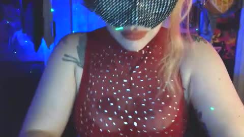 Snapshot of serencigarra chatting on 03.27.26 serencigarra online show from 03.27.26