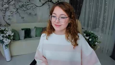 Snapshot of sereneflame chatting on 11.20.25 Ophelia online show from 11.20.25