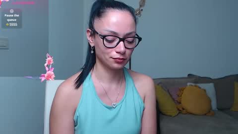 SereneSophi online show from 02.06.25