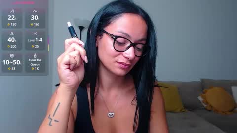 SereneSophi online show from 09.26.25