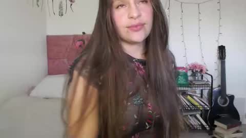 Snapshot of serenity_crystal chatting on 12.18.24 serenity_crystal online show from 12.18.24