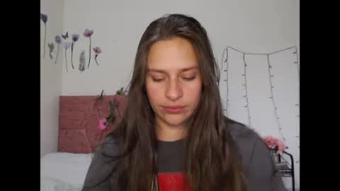 Snapshot of serenity_crystal chatting on 12.21.24 serenity_crystal online show from 12.21.24