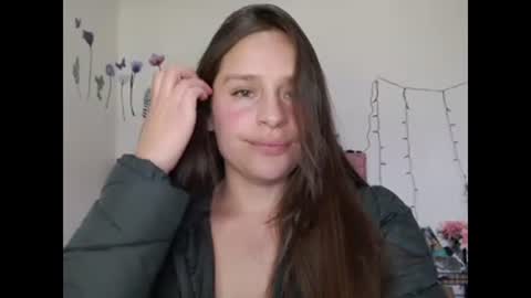 Snapshot of serenity_crystal chatting on 12.29.24 serenity_crystal online show from 12.29.24