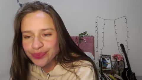 Snapshot of serenity_crystal chatting on 12.31.24 serenity_crystal online show from 12.31.24