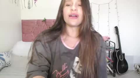 Snapshot of serenity_crystal chatting on 01.17.25 serenity_crystal online show from 01.17.25