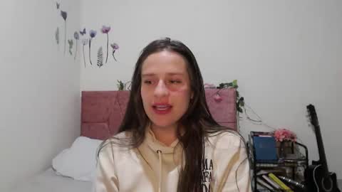 Snapshot of serenity_crystal chatting on 02.03.25 serenity_crystal online show from 02.03.25