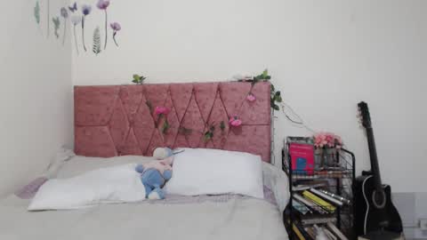 Snapshot of serenity_crystal chatting on 02.07.25 serenity_crystal online show from 02.07.25