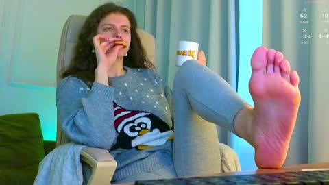 Hey Guys and Girls non-binary personalities  Im Sereta online show from 12.14.24