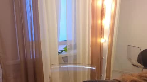 Hey Guys and Girls non-binary personalities  Im Sereta online show from 02.18.25