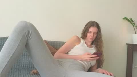 Hey Guys and Girls non-binary personalities  Im Sereta online show from 07.27.26