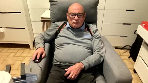 Snapshot of serge8413 chatting on 01.01.25 serge8413 online show from 01.01.25