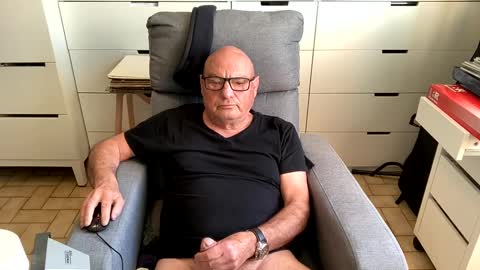 Snapshot of serge8413 chatting on 01.03.25 serge8413 online show from 01.03.25