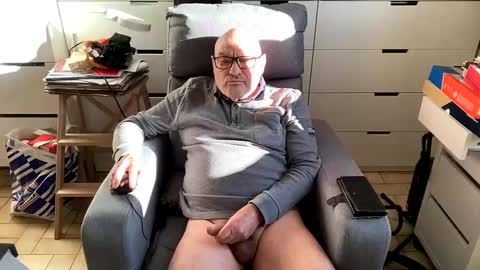 Snapshot of serge8413 chatting on 01.07.25 serge8413 online show from 01.07.25