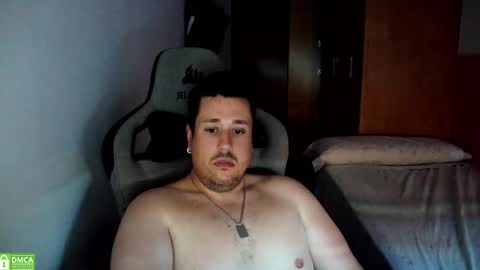 Snapshot of sergio95n chatting on 09.10.25 Pollos online show from 09.10.25