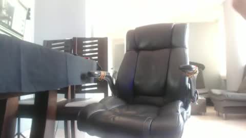 hetero serio discreto online show from 01.10.25