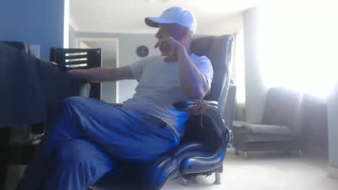 hetero serio discreto online show from 01.24.25