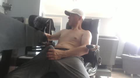 hetero serio discreto online show from 02.01.25