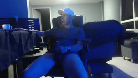 hetero serio discreto online show from 02.23.25