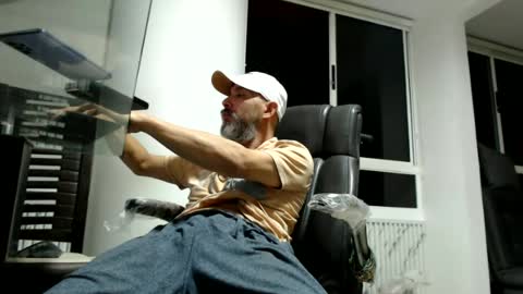 Snapshot of serioyhetero19 chatting on 06.21.26 hetero serio discreto online show from 06.21.26