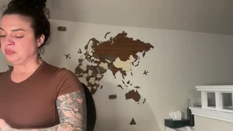 Snapshot of servegoddesszara chatting on 03.25.26 servegoddesszara online show from 03.25.26