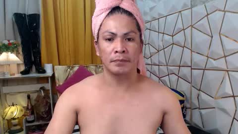 Snapshot of service_me711 chatting on 09.12.25 call me MILES online show from 09.12.25