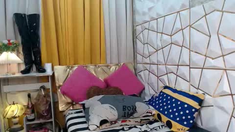 Snapshot of service_me711 chatting on 09.15.25 call me MILES online show from 09.15.25