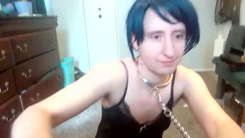Snapshot of servilesarah chatting on 03.24.26 Servile Sarah online show from 03.24.26