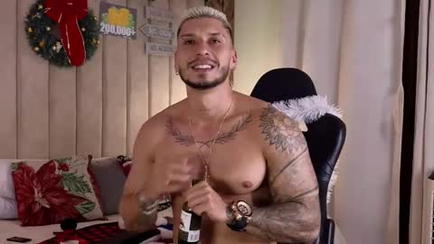 HEY IM SETH online show from 12.31.24