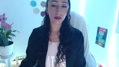 Snapshot of seuctive_woman57 chatting on 02.28.26 samy online show from 02.28.26