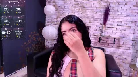 seven_blue online show from 12.18.25