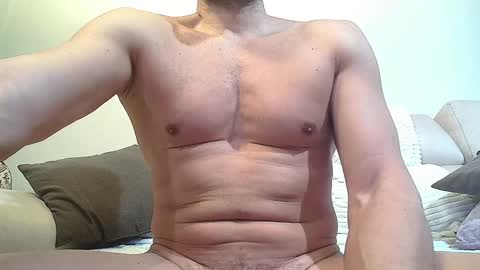 Snapshot of sex_machine_19 chatting on 12.05.24 SEX MACHINE 19 online show from 12.05.24