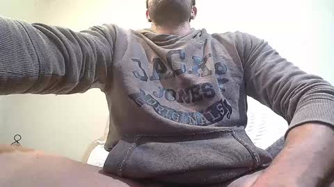 Snapshot of sex_machine_19 chatting on 12.30.24 SEX MACHINE 19 online show from 12.30.24