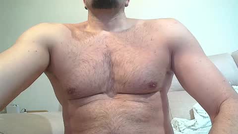 Snapshot of sex_machine_19 chatting on 01.12.25 SEX MACHINE 19 online show from 01.12.25