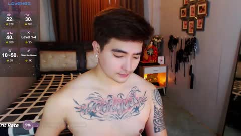 Snapshot of sex_profesor chatting on 10.27.25 AXEL online show from 10.27.25