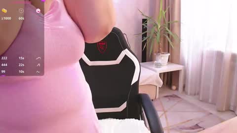 Roxy Kate Mary Alex Arnold online show from 01.10.26