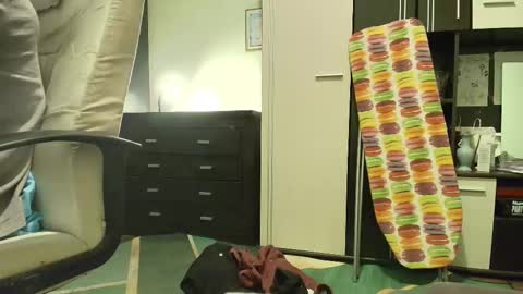 Snapshot of sexandsexy1999 chatting on 02.14.26 Daniel Taylor online show from 02.14.26