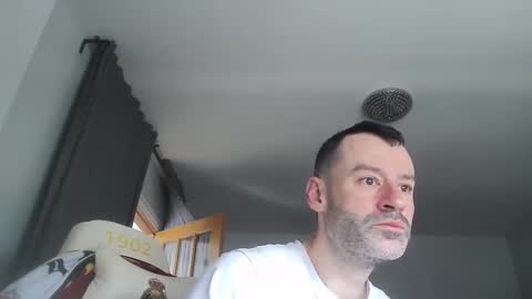 Snapshot of sexbrute chatting on 04.08.26 sexbrute online show from 04.08.26