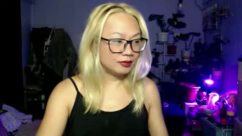 Mistress ANNA WINTOUR online show from 02.01.26