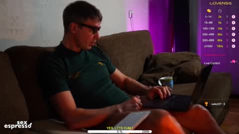 Snapshot of sexespresso chatting on 10.17.25 Thank you for Birthday Wishes  online show from 10.17.25