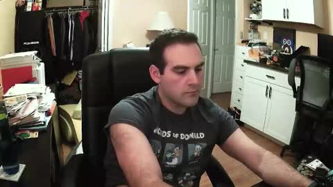 Snapshot of sexfungames chatting on 12.05.25 Kyle online show from 12.05.25