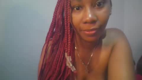 Snapshot of sexie_curvie chatting on 02.28.25 Maggie online show from 02.28.25