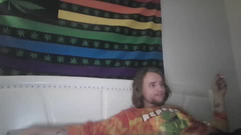 Snapshot of sexiicouple4u69 chatting on 10.13.25 sexiicouple4u69 online show from 10.13.25