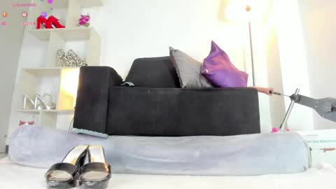 Snapshot of sexirose_19 chatting on 09.27.25 Rosa  online show from 09.27.25